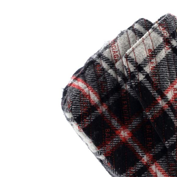 Balenciaga BB Chain Round Shoulder Bag Quilted Wool Medium - Picture 6 of 9